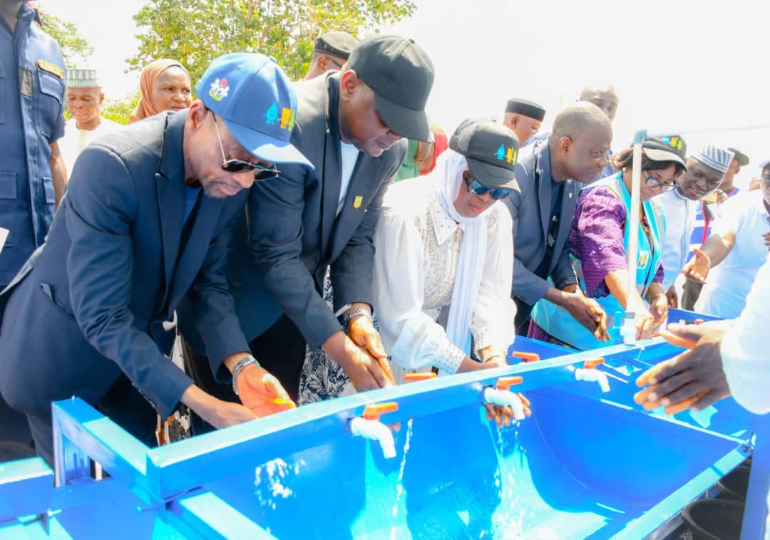 Officials at the launch of the nationwide handwashing campaign